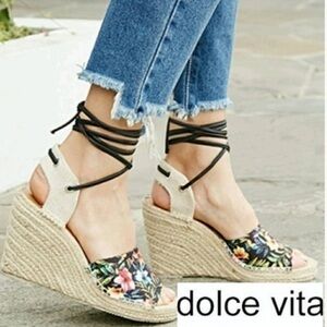 DV by Dolce Vita NEW Sophia Wedge Sandal Tropical Flower Women's size 8.5 NWOB